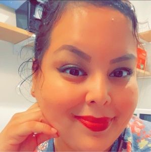 Meet your Posher, Karla